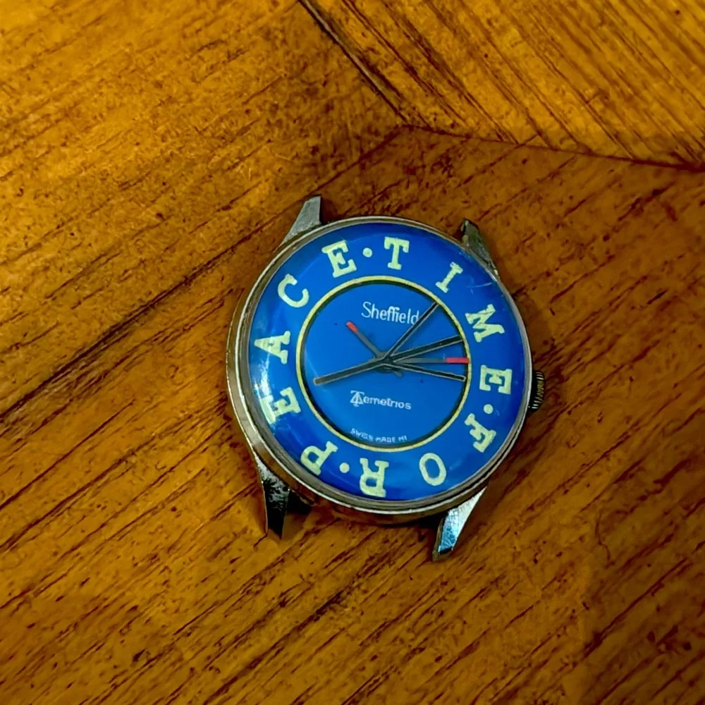 TIME FOR PEACE 1970’S  WATCH - FOR PARTS OR REPAIR | Peace Sign Hands